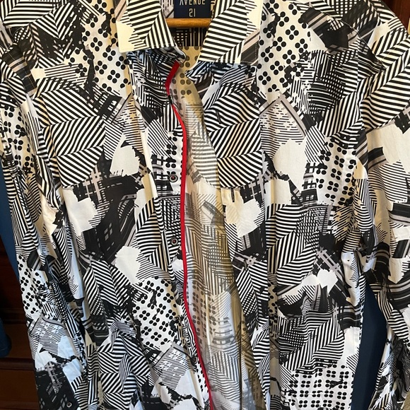New Avenue 21 Men’s dress shirt size M. Bought in Las Vegas! Great style & Class - Picture 7 of 10